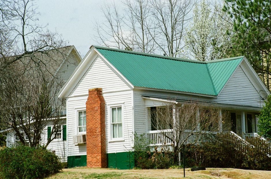metal roofing on modern residential home - metal roofing